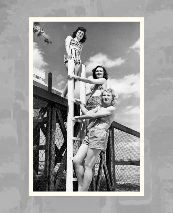 Dockside girls Black and White